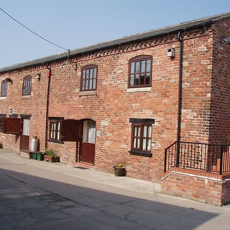 Hopley House Panzió Middlewich Kültér fotó